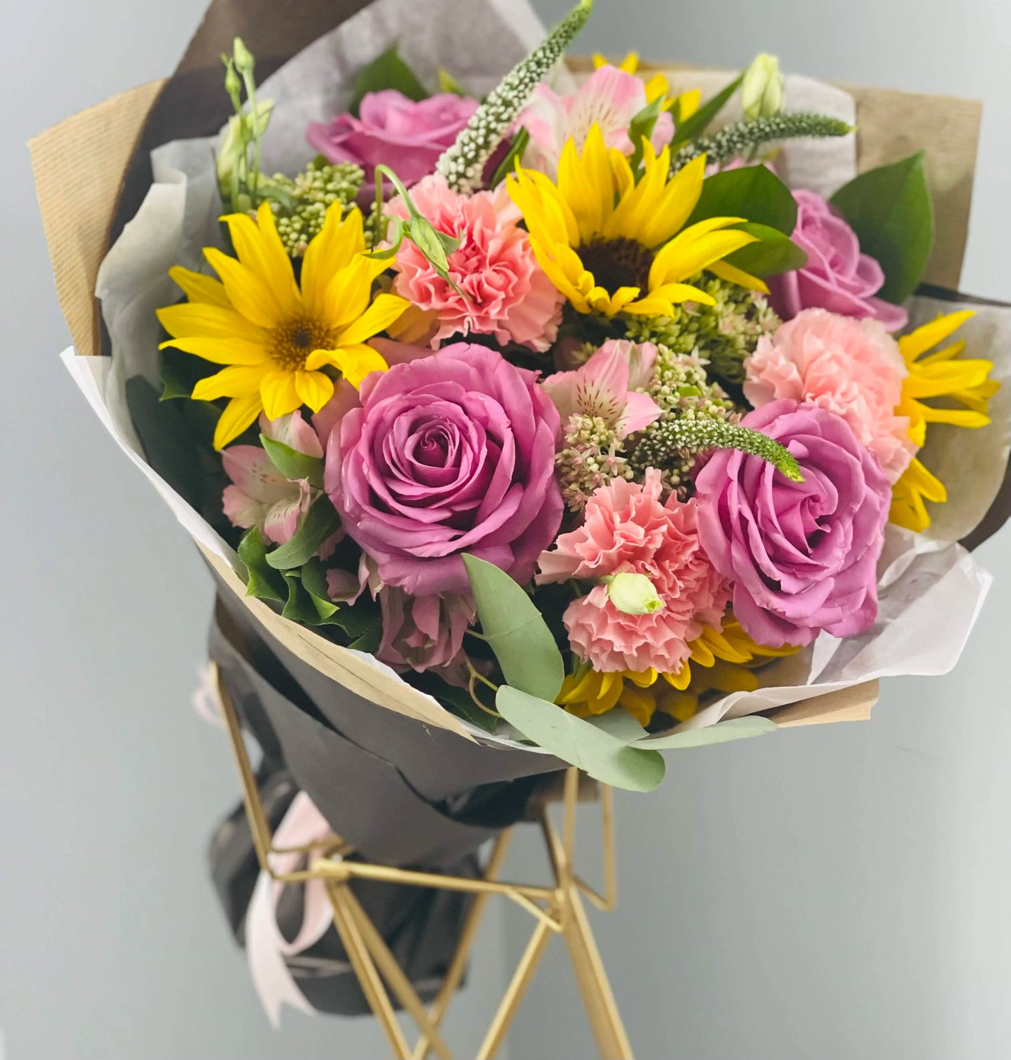Hand Tied Bouquet Regular Wrap