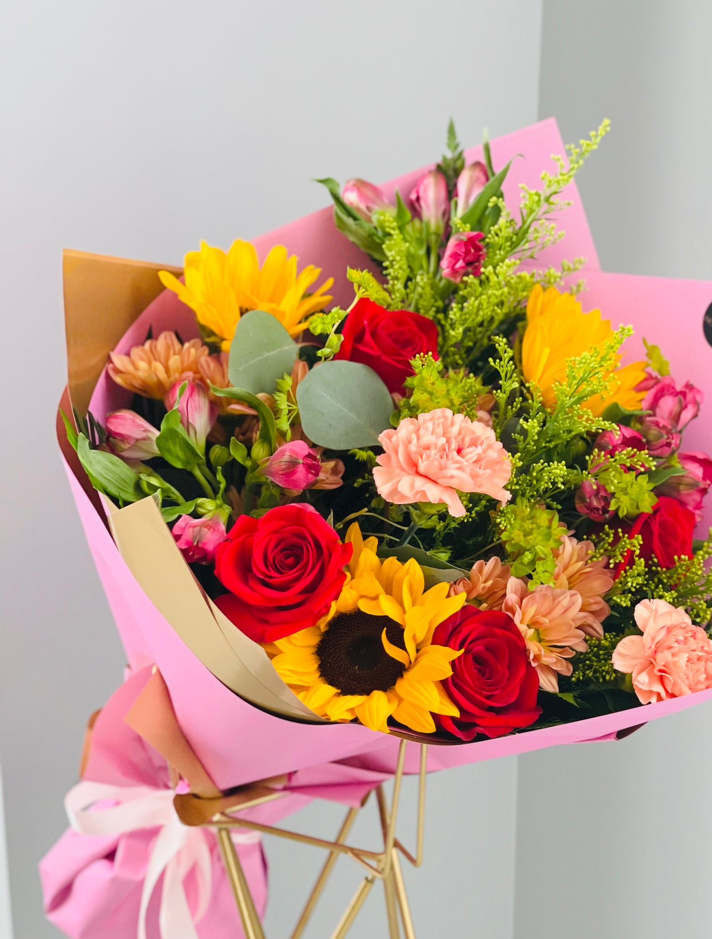 Hand-tied Bouquet Deluxe Mix