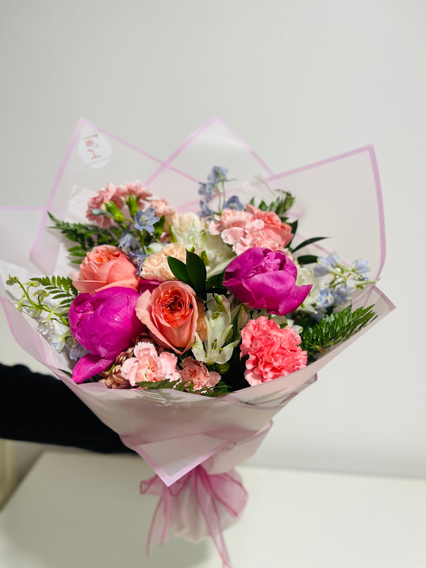 Hand-tied Bouquet Deluxe Mix