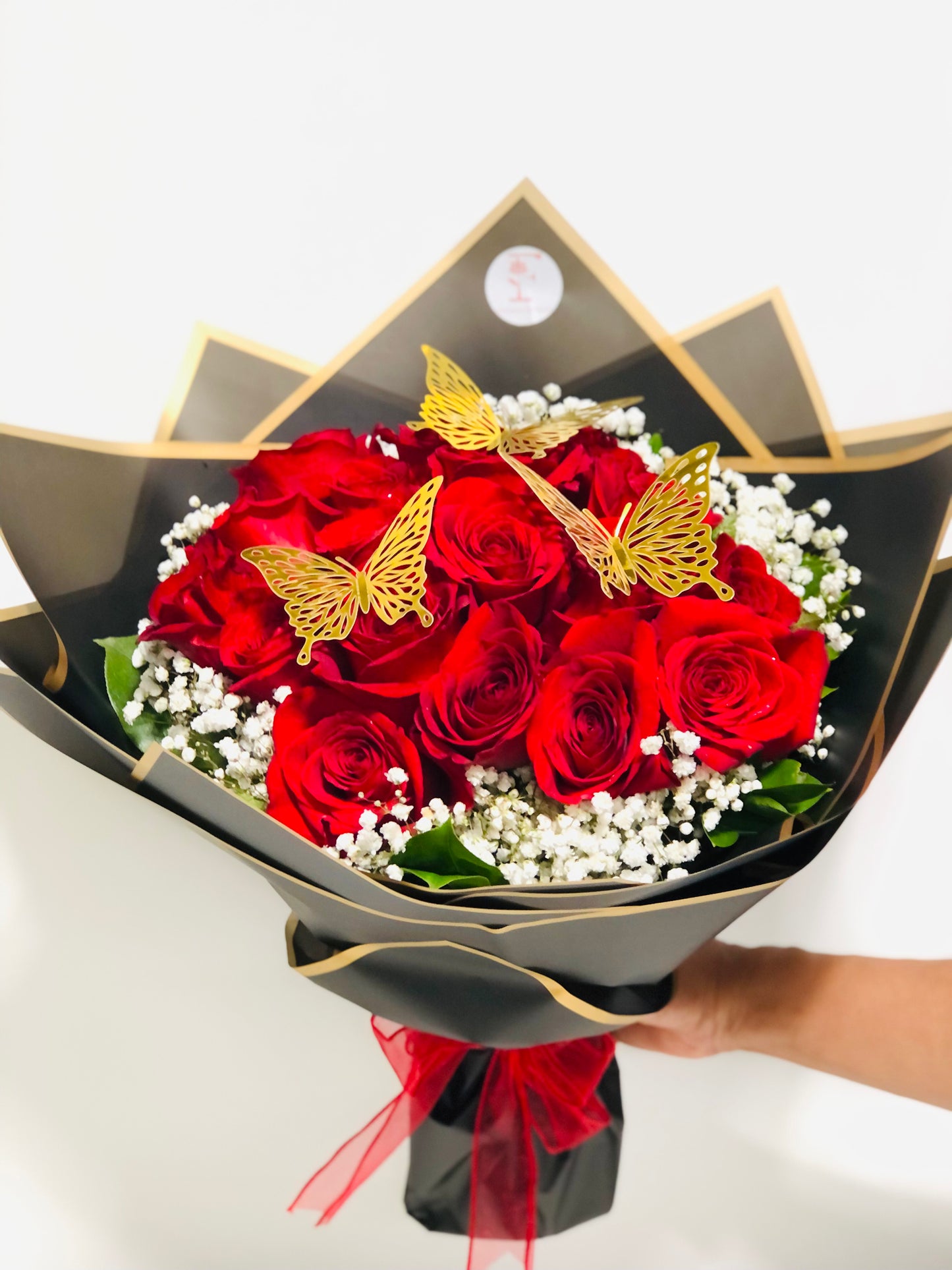 Hand Tied Roses Deluxe