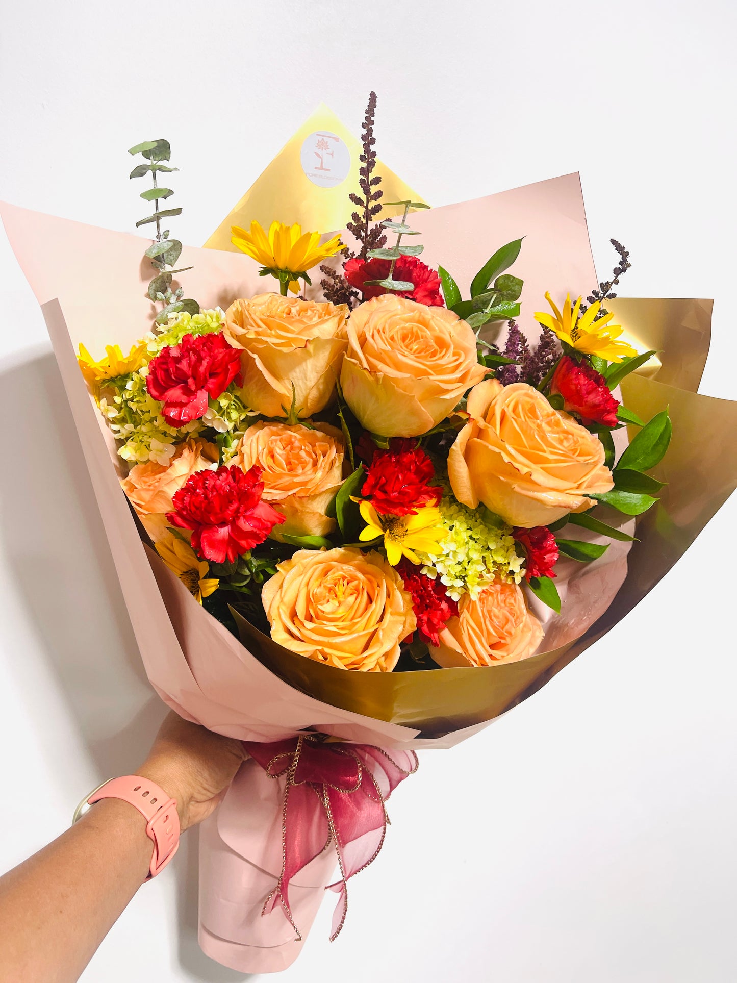 Hand-tied Bouquet Deluxe Mix