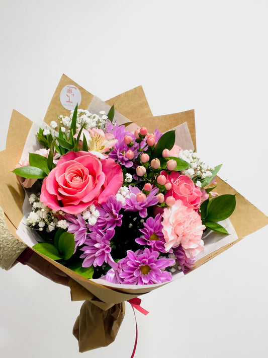 Hand Tied Bouquet Regular Wrap